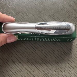 KAT BURKI MICRO-FIRMING WAND